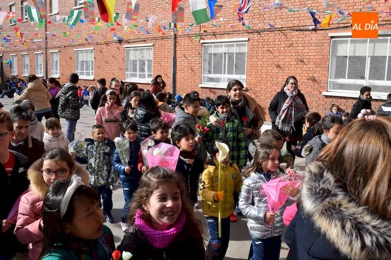 Foto 3 - El Colegio Santa Isabel honra a su patrona con la celebraci&oacute;n de las fiestas