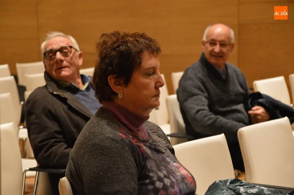 Foto 8 - El Ateno de Salamanca presenta con &eacute;xito el libro &lsquo;Los toros en Tamames&rsquo;