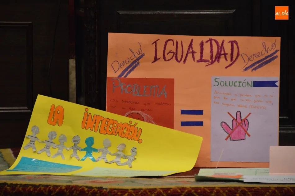 Foto 10 - La USAL re&uacute;ne a escolares para celebrar el 30 aniversario de los Derechos del Ni&ntilde;o