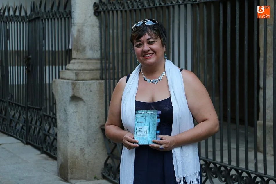 Roxana Sánchez Seijas presenta ‘Azul Miranda’ en La Alberca