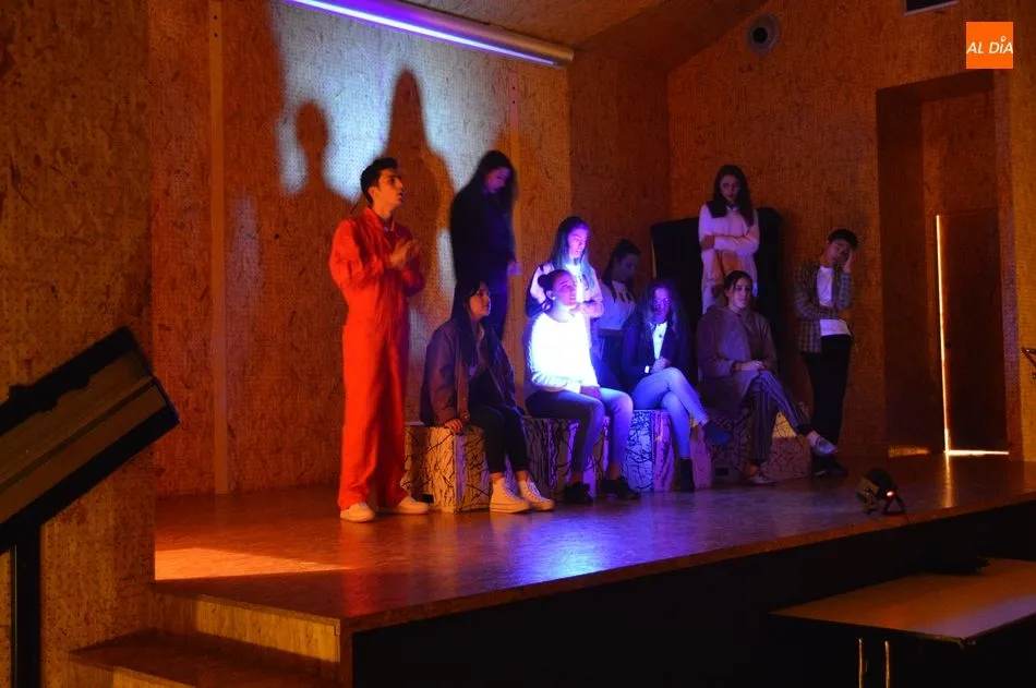 Foto 3 - Las Jornadas de Teatro Solidario de la Asociaci&oacute;n de S&iacute;ndrome de Turner levantan el tel&oacute;n