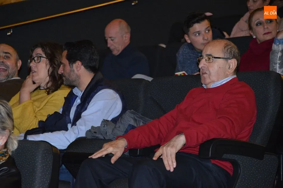 Foto 6 - Las Jornadas de Teatro Solidario de la Asociaci&oacute;n de S&iacute;ndrome de Turner levantan el tel&oacute;n