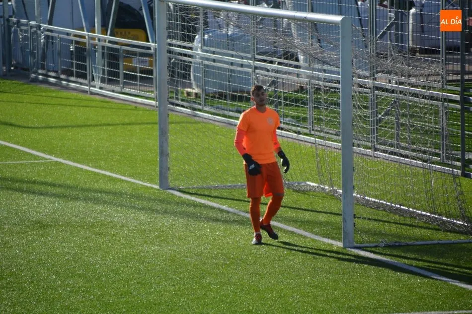 Foto 6 - El B&eacute;jar le meta una &lsquo;manita&rsquo; al Ciudad Rodrigo en el derbi (5-1)