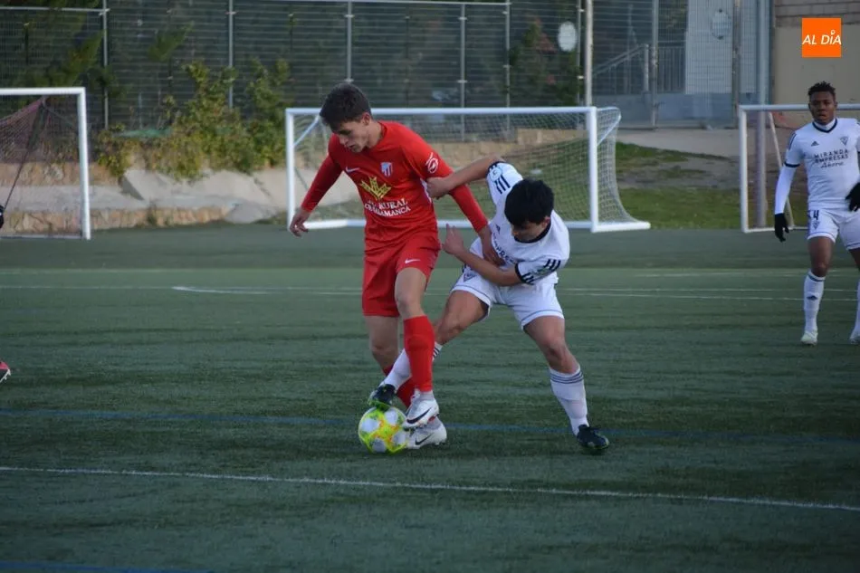 Foto 3 - El Santa Marta tampoco puede con el Mirand&eacute;s &lsquo;B&rsquo; y sigue al filo del precipicio (0-0)