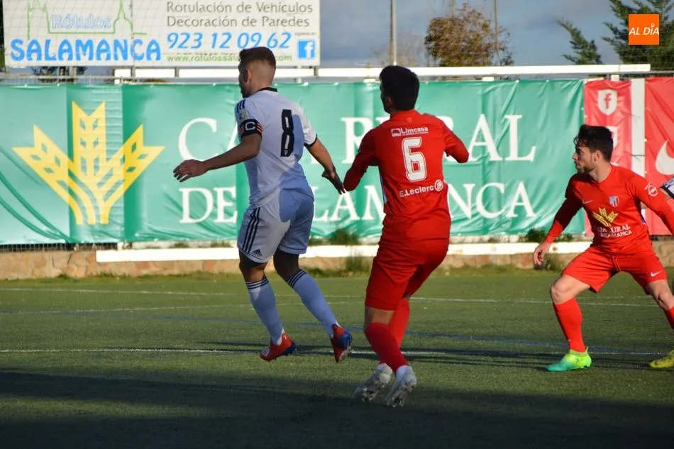 Foto 2 - El Santa Marta tampoco puede con el Mirand&eacute;s &lsquo;B&rsquo; y sigue al filo del precipicio (0-0)