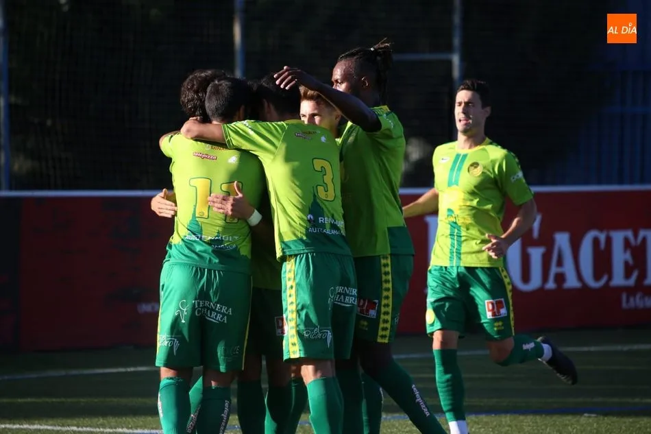 Unionistas celebra un gol