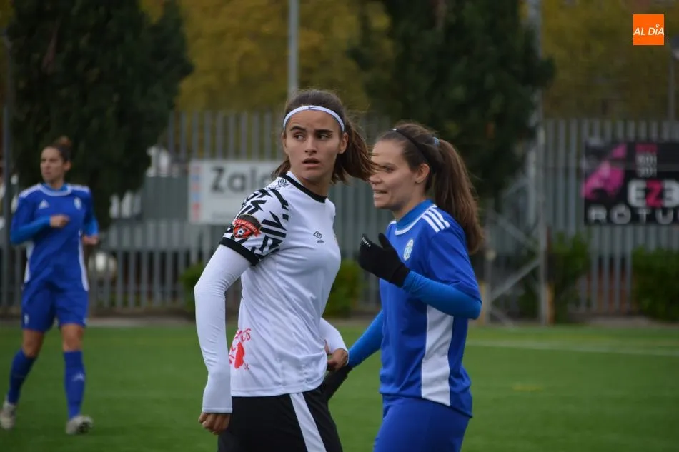 Foto 5 - Tropiezo del Salamanca UDS Femenino en casa ante el Samper (0-3)