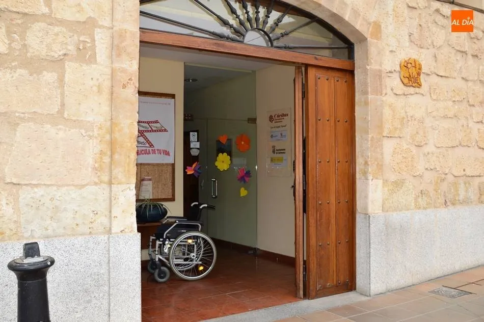 Foto 3 - La Casa Samuel de C&aacute;ritas celebra sus 25 a&ntilde;os de ayuda a afectados por el VIH en Salamanca