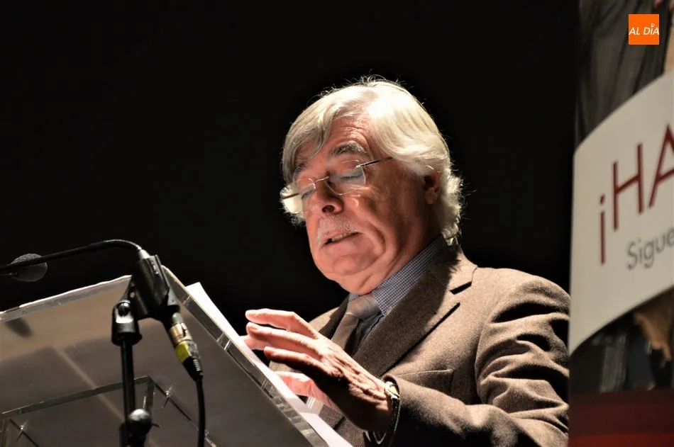 Foto 3 - Marcelino Oreja Aguirre abre en el Liceo el ciclo de conferencias &lsquo;Europa: un proyecto de...