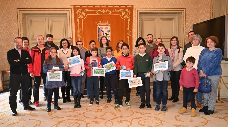 El Ayuntamiento y Aqualia entregan los premios del XVII Concurso Digital Infantil