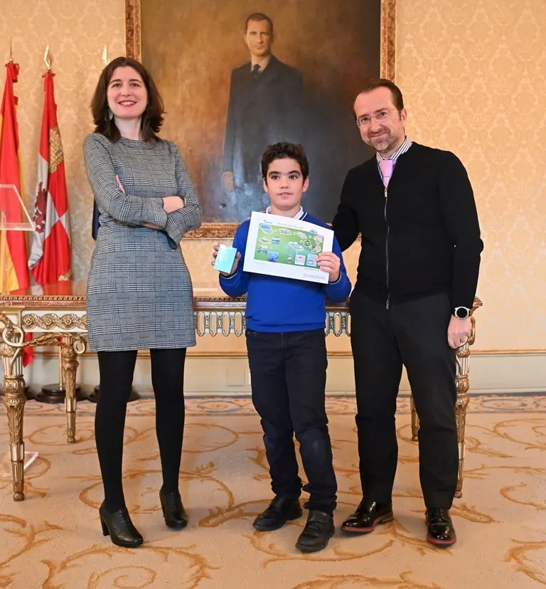 Foto 6 - El Ayuntamiento y Aqualia entregan los premios del XVII Concurso Digital Infantil