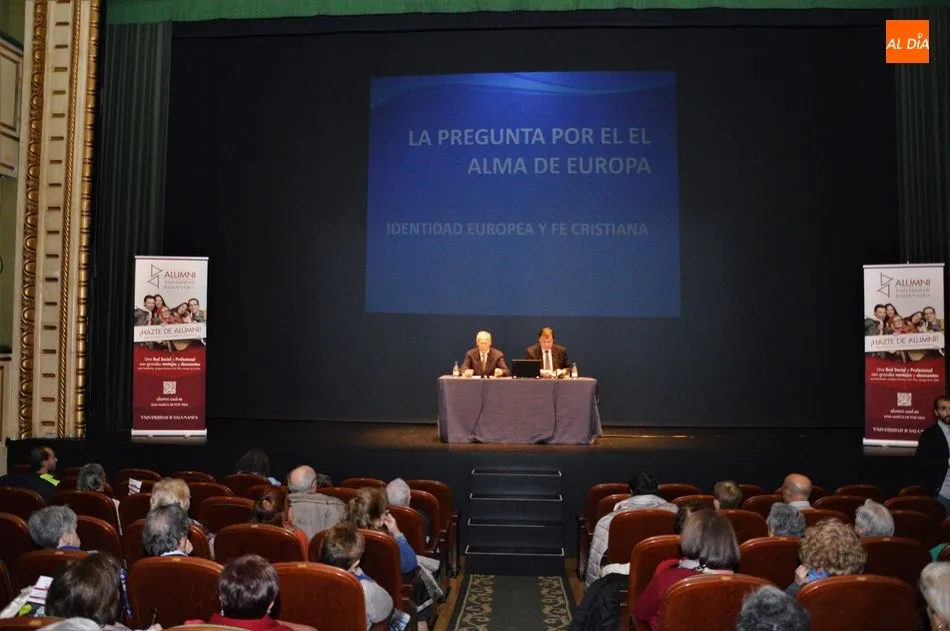 Foto 5 - El te&oacute;logo Ricardo de Luis Carballada protagoniza el ciclo &lsquo;Europa: un proyecto de valores&rsquo;