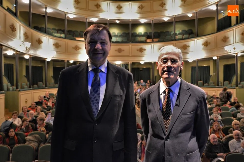 Foto 2 - El te&oacute;logo Ricardo de Luis Carballada protagoniza el ciclo &lsquo;Europa: un proyecto de valores&rsquo;