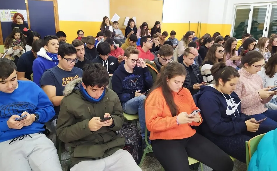 Foto 4 - Los IES reciben a las Almas Meraki para hackear al machismo en las redes  