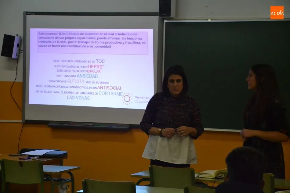 Foto 2 - Progenitores del IES Fray Diego asisten a una sesi&oacute;n sobre salud mental  