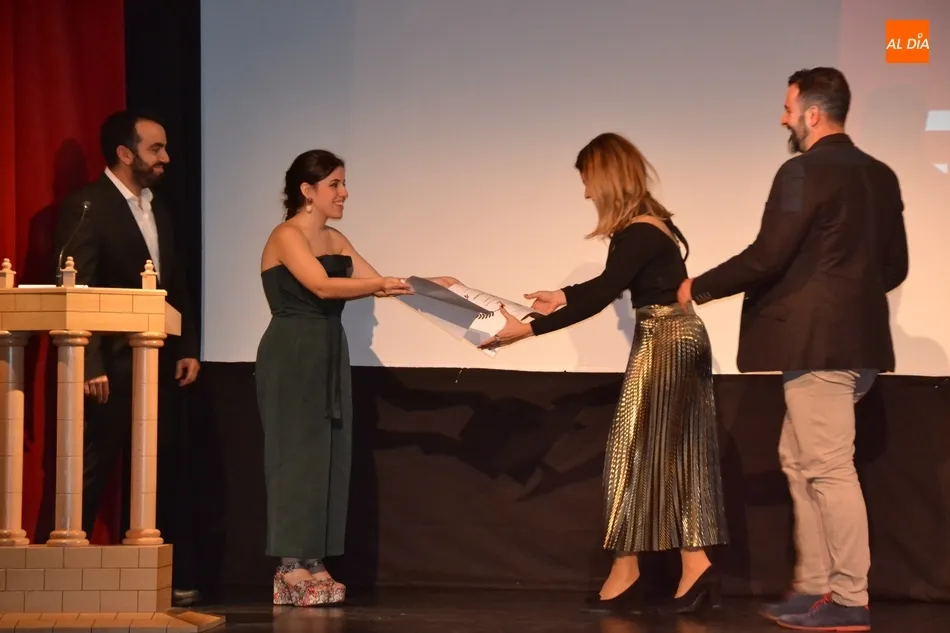 Foto 9 - &lsquo;Contemplaci&oacute;n&rsquo; y &lsquo;Todos los Caminos&rsquo; se coronan en la animada gala de clausura del FICEE...