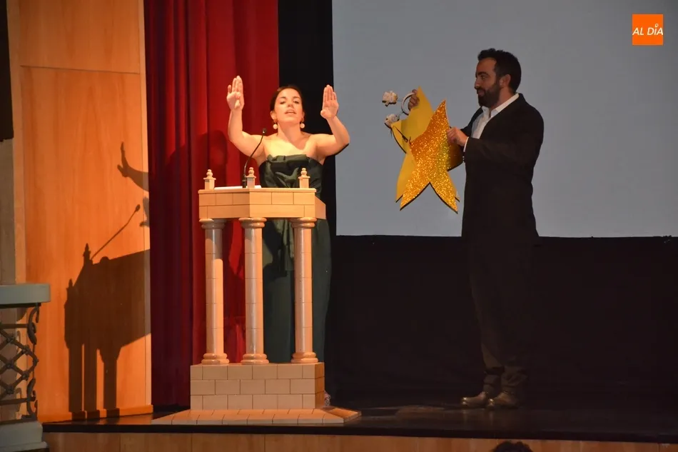Foto 5 - &lsquo;Contemplaci&oacute;n&rsquo; y &lsquo;Todos los Caminos&rsquo; se coronan en la animada gala de clausura del FICEE...