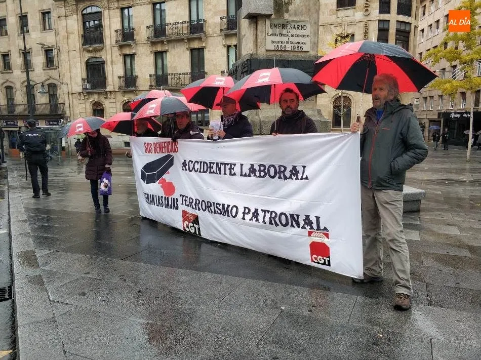 Foto 2 - Protestas de la CGT por el &uacute;ltimo accidente laboral mortal de la provincia