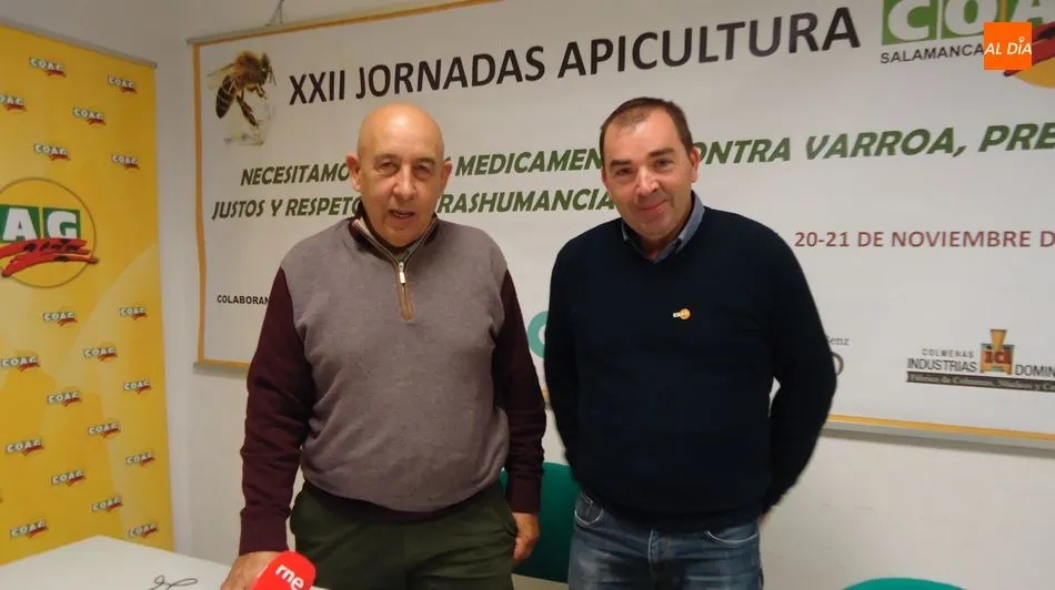 Aurelio Pérez y José Manuel Cortés, en la presentación de las XXII Jornadas Apícolas de COAG