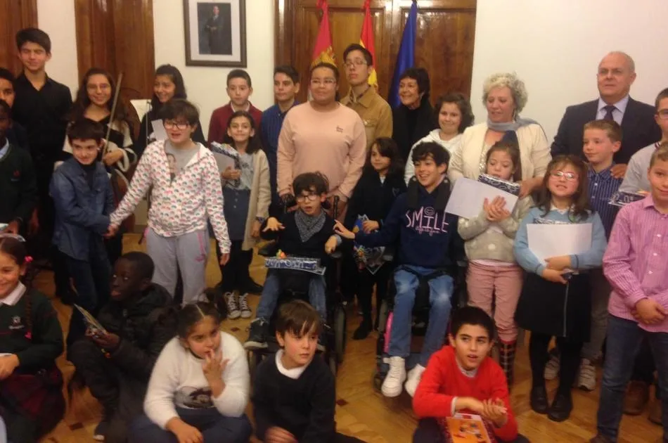 Foto 3 - La delegada del Gobierno pide a los ni&ntilde;os que "combatan las desigualdades"