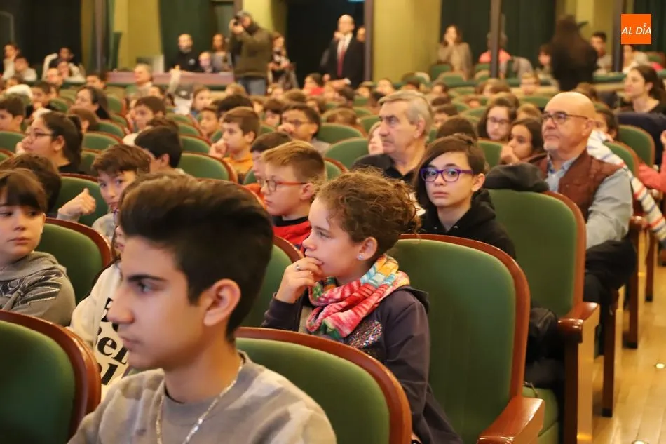 Foto 11 - M&aacute;s de 1.000 escolares celebran con sus dibujos el D&iacute;a de los Derechos de la Infancia