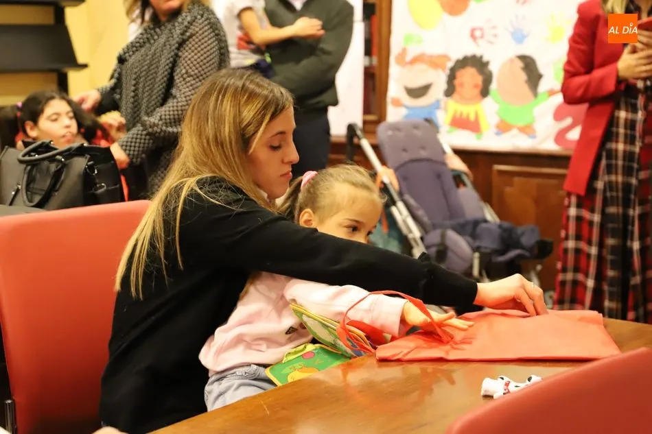 Foto 3 - El Colegio de Abogados se suma a la celebraci&oacute;n del D&iacute;a Internacional de los Derechos del Ni&ntilde;o