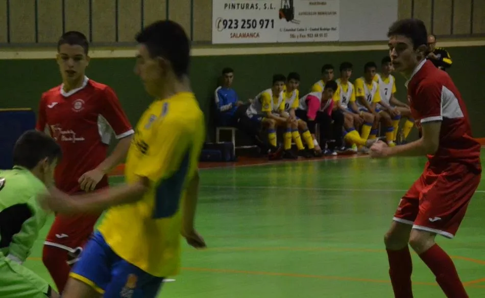 Foto 2 - La Selecci&oacute;n Sub&rsquo;19 cita en su arranque a los jugadores del III Columnas Jorge Crespo y Sergio...