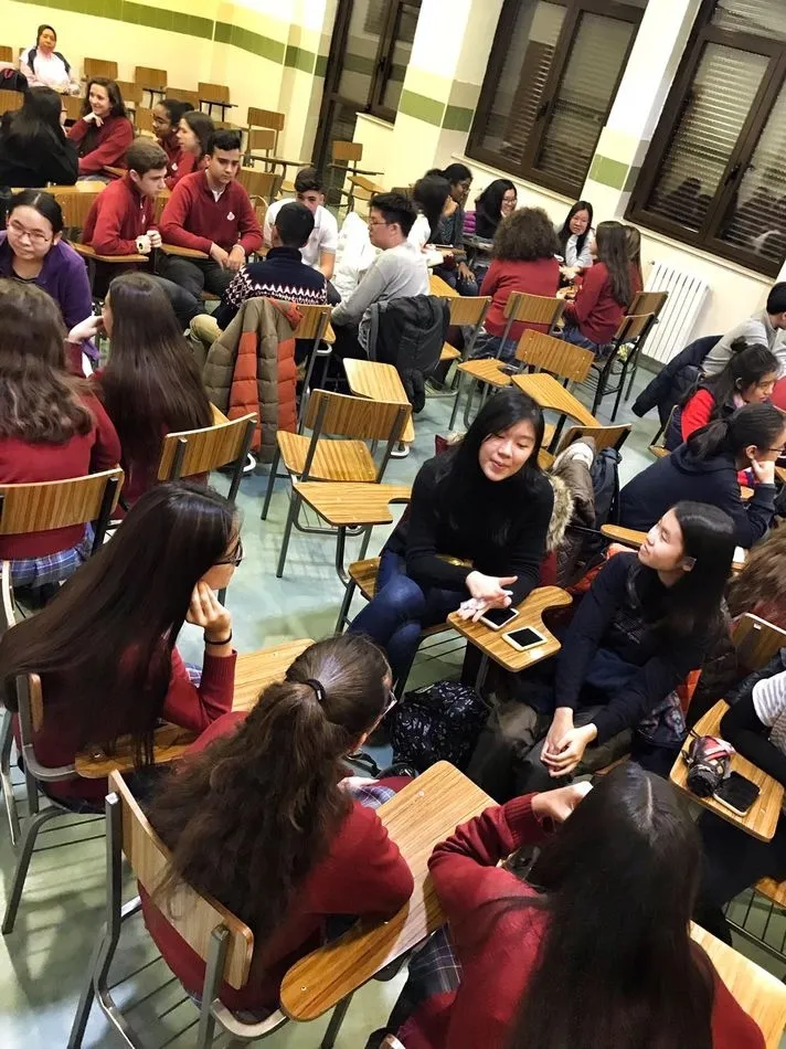 Foto 7 - Intercambio ling&uuml;&iacute;stico en el Colegio San Juan Bosco con alumnos de Singapur