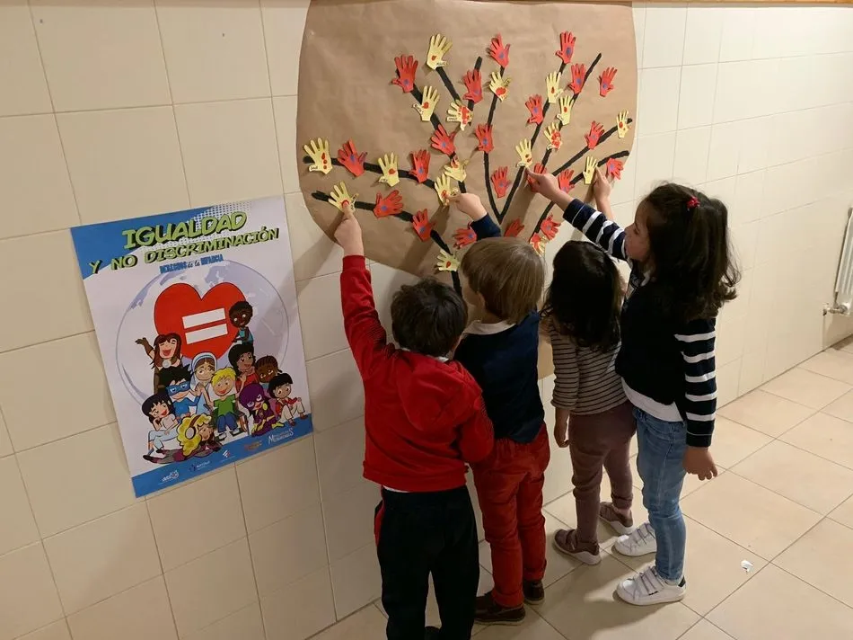 Foto 6 - Maristas celebra el D&iacute;a Universal de la Infancia con Unicef  