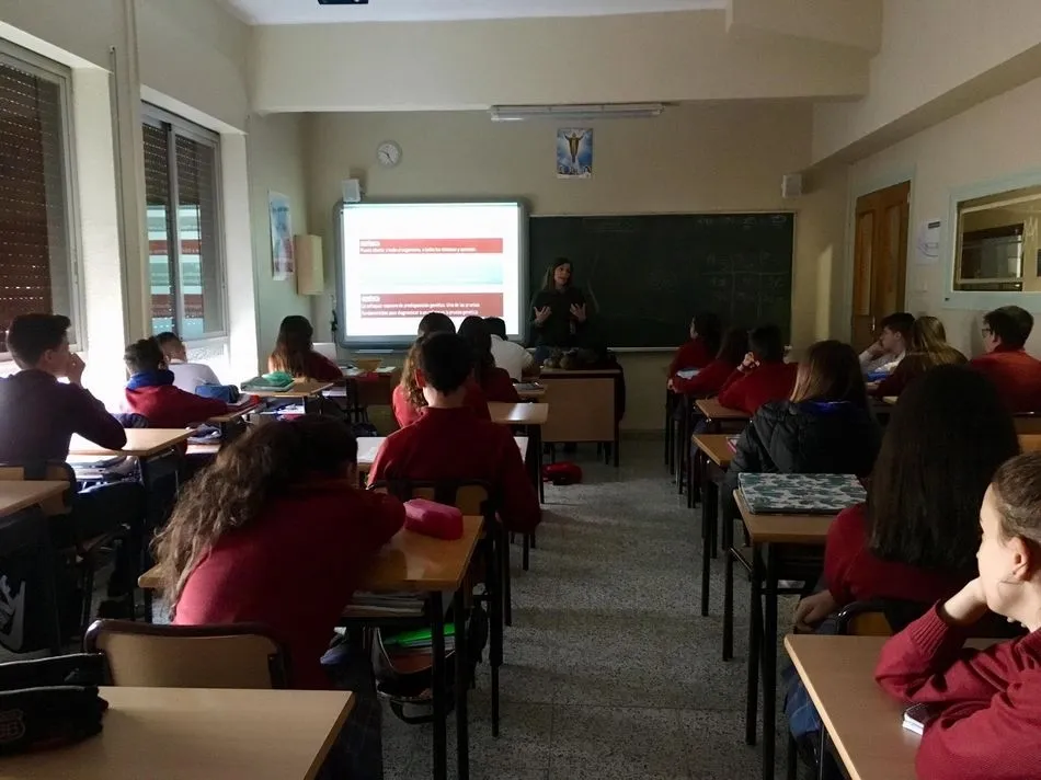 Foto 5 - Los alumnos de ESO del Colegio San Juan Bosco conocen la enfermedad cel&iacute;aca    &nbsp;  