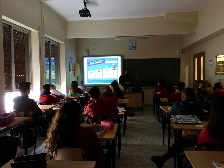 Foto 4 - Los alumnos de ESO del Colegio San Juan Bosco conocen la enfermedad cel&iacute;aca    &nbsp;  