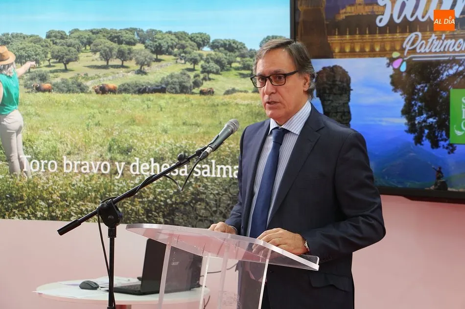Carlos García Carbayo en la presentación del nuevo spot