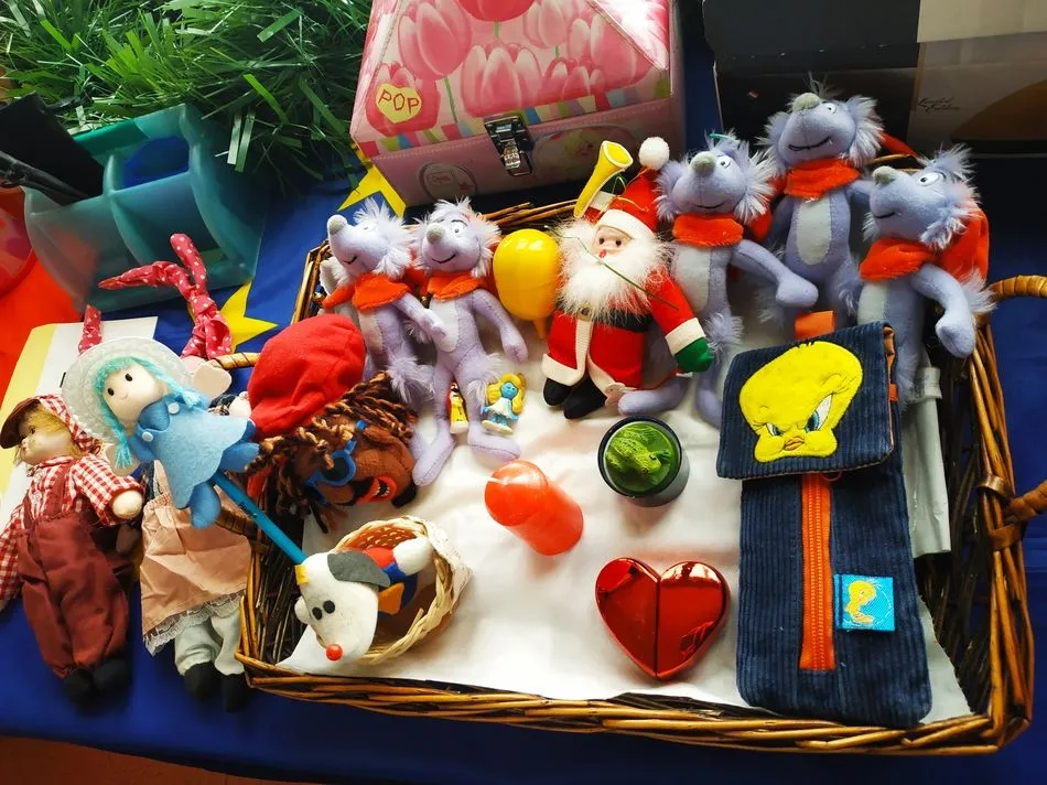 Foto 5 - La Escuela Oficial de Idiomas abre las puertas el lunes de su Mercadillo Solidario Europeo