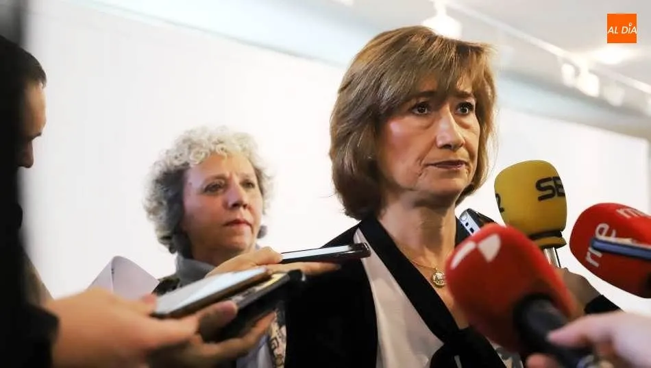 La secretaria de Estado de Empleo, Yolanda Valdeolivas, en la Facultad de Geografía e Historia, en Salamanca. Foto de Lydia González