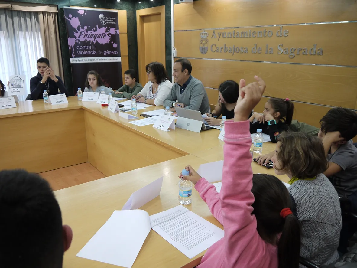 Consejo de niños en Carbajosa