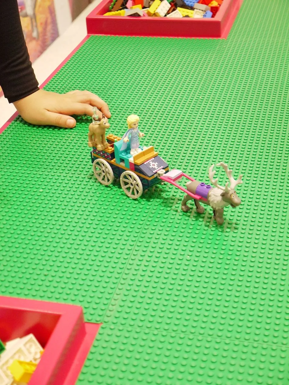 Foto 2 - Los LEGO&reg; de Frozen ya est&aacute;n en el Centro Comercial El Tormes  