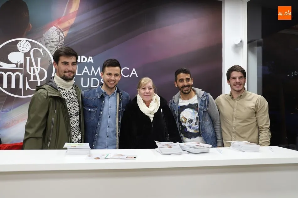 Foto 9 - La nueva tienda del Salamanca UDS ya es una realidad: camisetas, chaquetas, ropa de entrenamiento,...