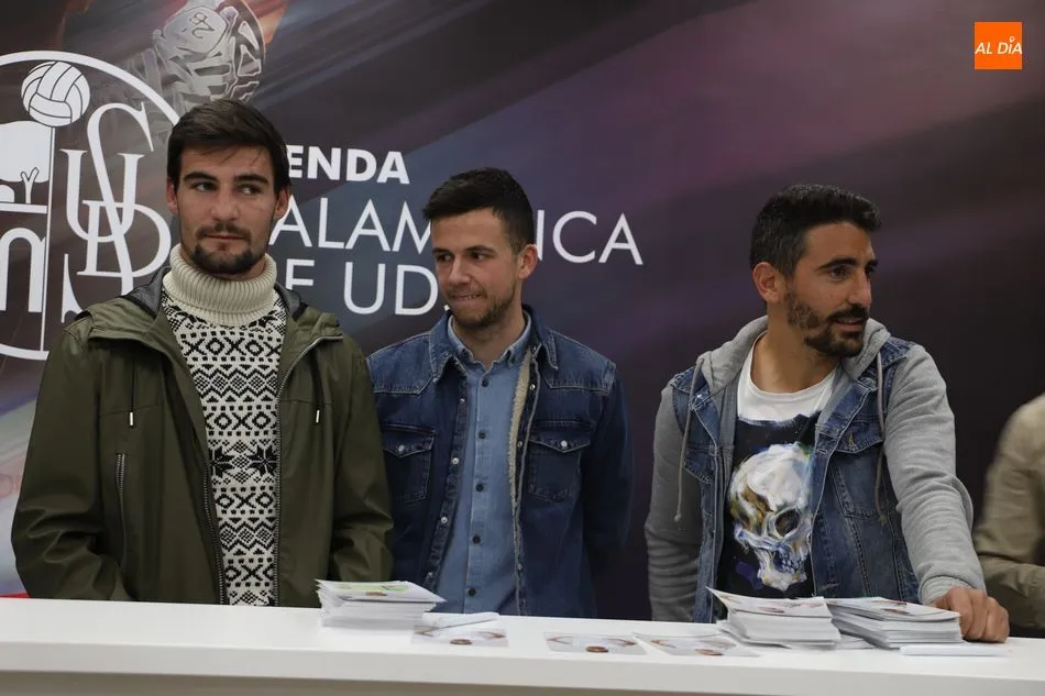 Foto 7 - La nueva tienda del Salamanca UDS ya es una realidad: camisetas, chaquetas, ropa de entrenamiento,...