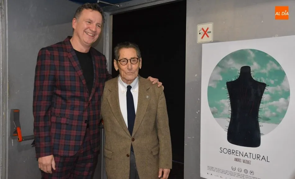 El director de la película, Juan Figueroa, y el maestro Andrés Vázquez. Foto: Lydia González