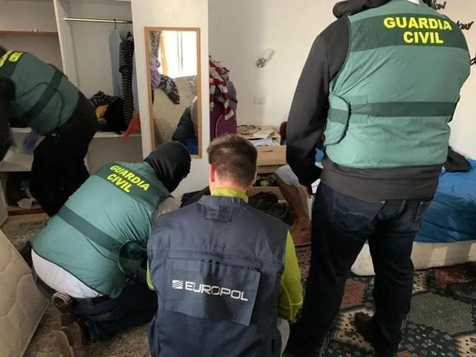La Guardia Civil detiene en Tenerife a un yihadista natural de Mauritania por difundir vídeos de...