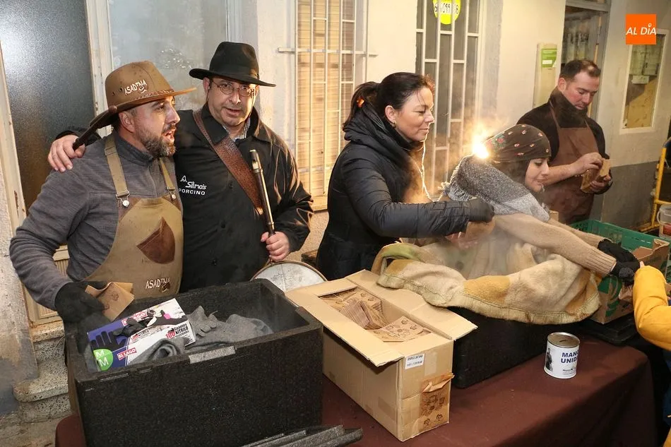 Foto 6 - Los guijuelenses disfrutan de la casta&ntilde;ada popular