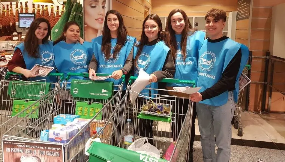 Voluntario de la Gran Recogida del Banco de Alimentos en El Corte Inglés de Salamanca