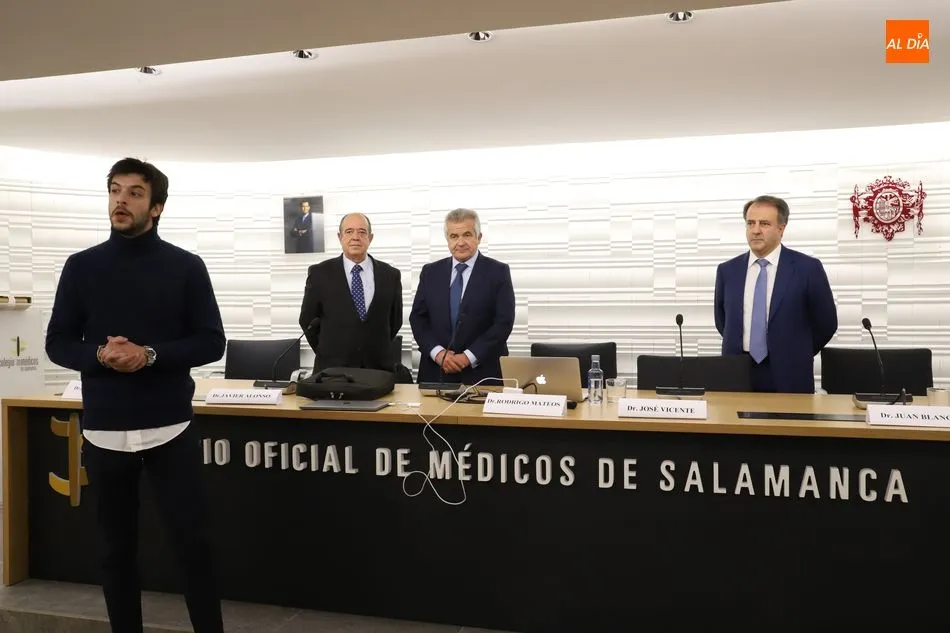 Foto 3 - El II Encuentro Cient&iacute;fico de Odont&oacute;logos rinde homenaje al doctor &Aacute;ngel Alonso