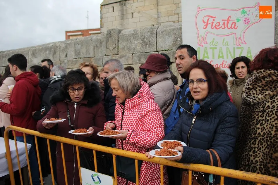 Foto 6 - Vitigudino vive con intensidad la Fiesta de la Matanza Tradicional  