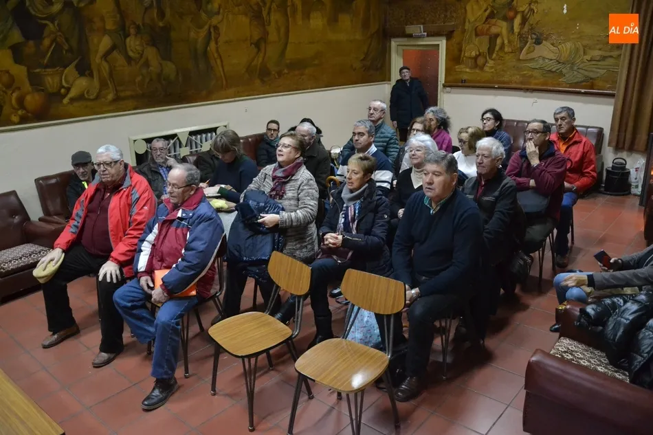 Foto 4 - Severiano Delgado presenta su libro sobre el &lsquo;mito&rsquo; de Unamuno en el Paraninfo de la USAL  