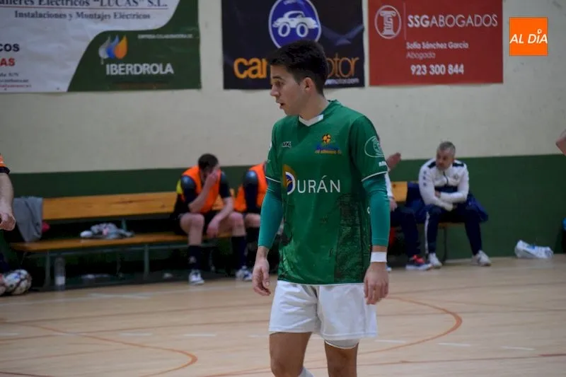 Foto 7 - El Piensos Dur&aacute;n Albense suma y sigue con otra goleada ante Ribeira (7-1)