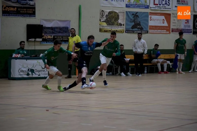Foto 5 - El Piensos Dur&aacute;n Albense suma y sigue con otra goleada ante Ribeira (7-1)