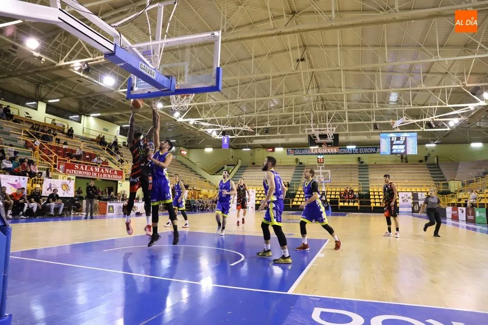Foto 5 - El CB Tormes se desinfla en W&uuml;zburg ante el Culleredo (76-86)