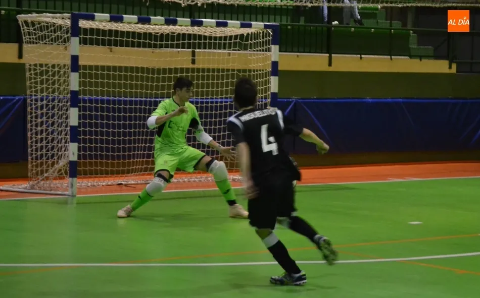 Foto 9 - El III Juvenil sale esta vez perdiendo de otro ag&oacute;nico final en medio de un ambientazo  