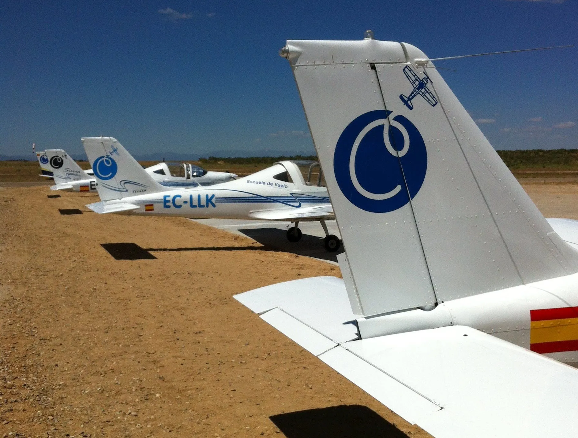 Dos personas han perdido la vida este domingo tras la caída al suelo de una avioneta / Europa Press